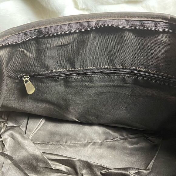 NWT Canyon outback CCRTD embossed logo brown leather and tan canvas duff… - Picture 10 of 11